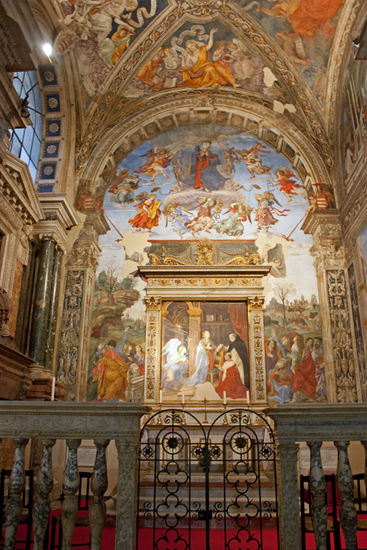 Carafa_chapel_2010.jpg
